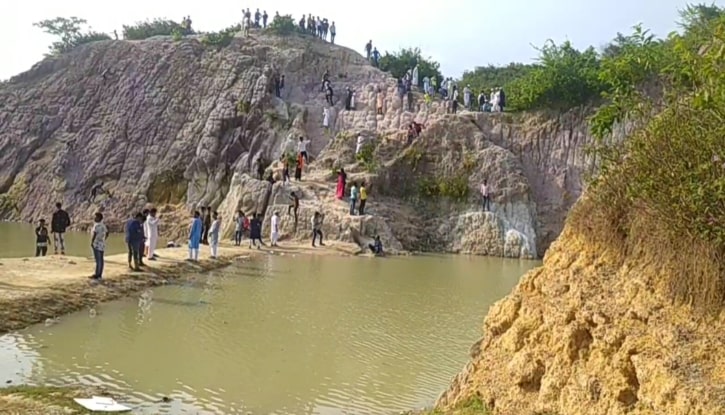নেত্রকোণায় লেকে ডুবে পর্যটকের মৃত্যু