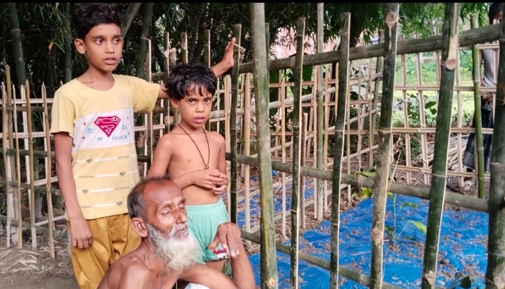 পুলিশের গুলিতে দুই শ্রমিকের লাশ! ছেলের কান্না এখন আমাদের খাওয়াবে কে?